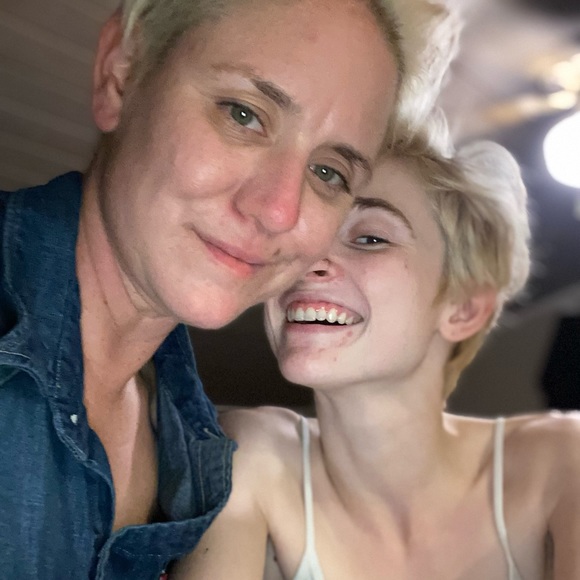 Meet your Posher, Liz and Laura - Picture 3 of 7